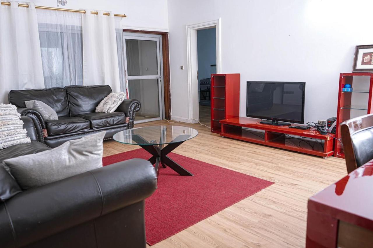 Les Residences De La Providence - Appart Hotel Яунде Экстерьер фото