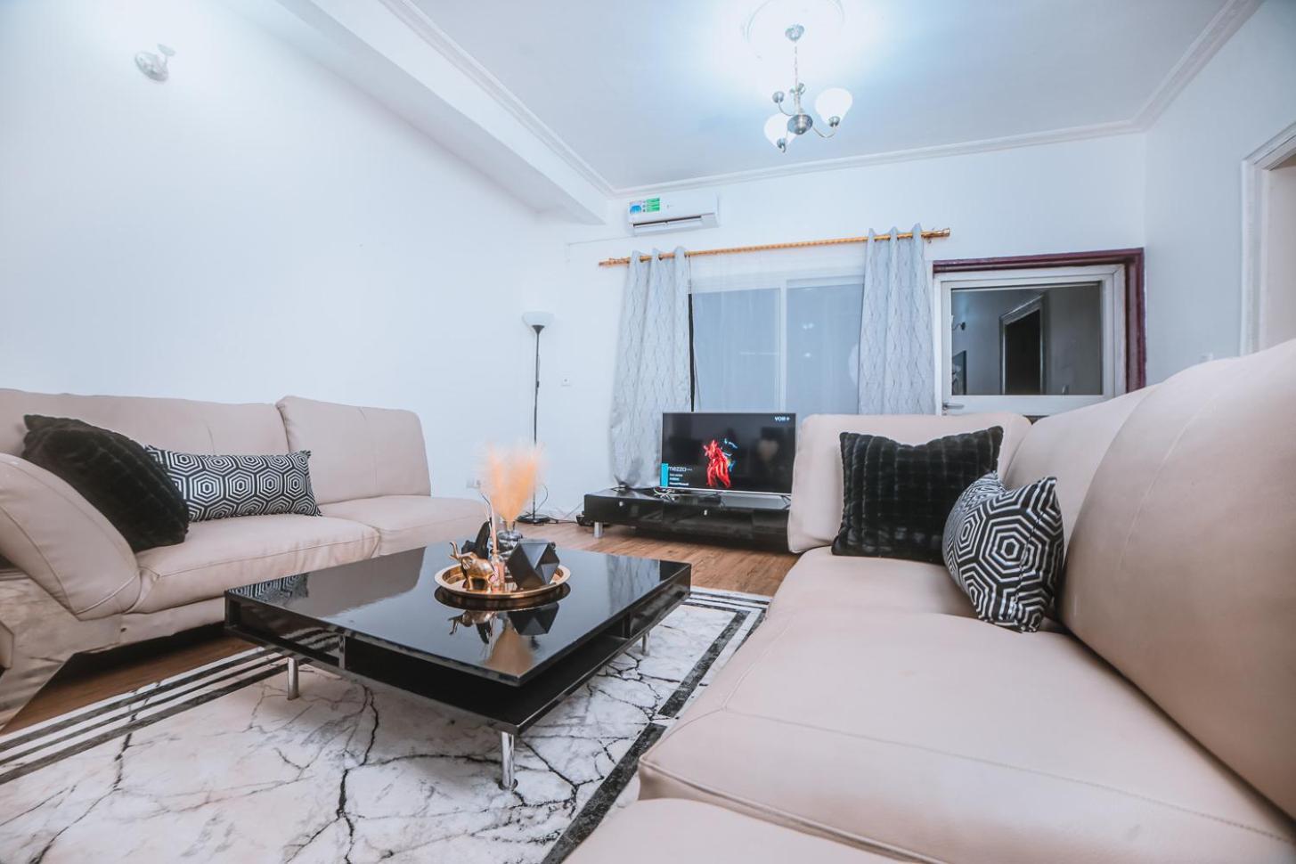 Les Residences De La Providence - Appart Hotel Яунде Экстерьер фото