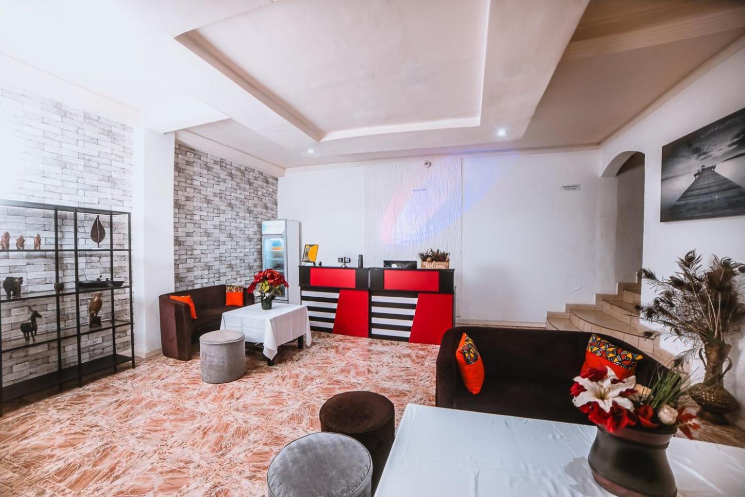 Les Residences De La Providence - Appart Hotel Яунде Экстерьер фото